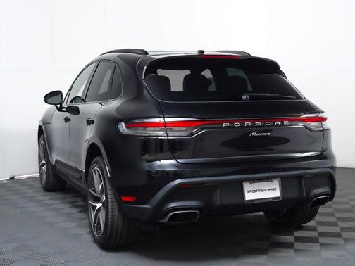 2026 Porsche Macan AWD