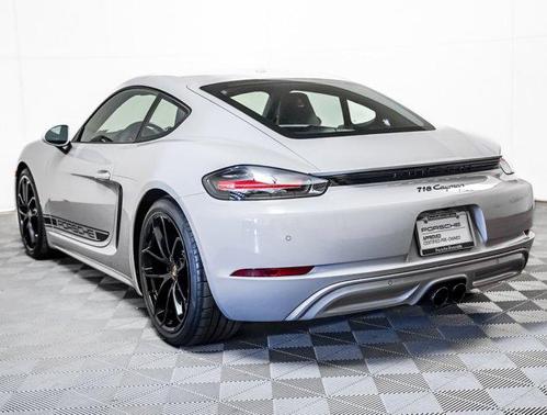 2025 Porsche 718 Cayman Style Edition