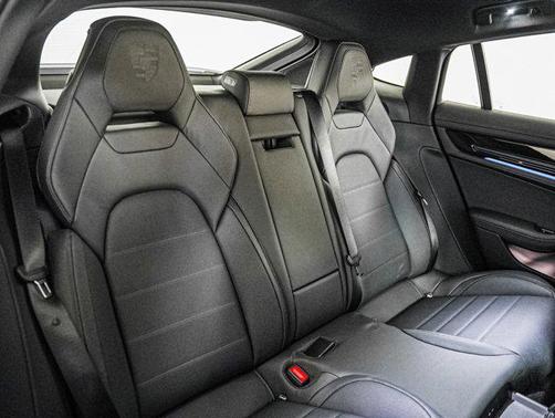 2026 Porsche Panamera RWD