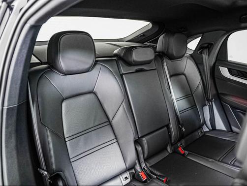 CHROMITE BLACK 2026 Porsche Cayenne Cayenne