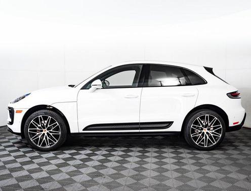2025 Porsche Macan AWD