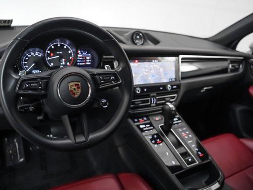 2023 Porsche Macan AWD