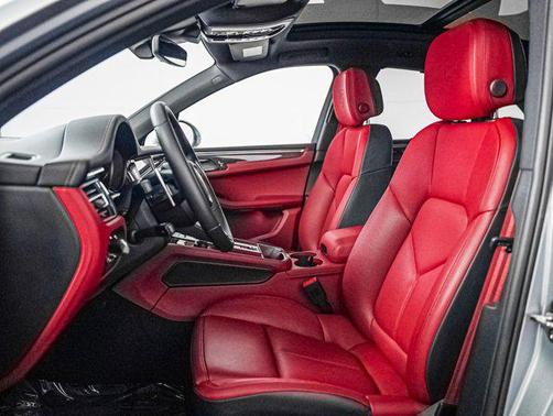 2025 Porsche Macan GTS