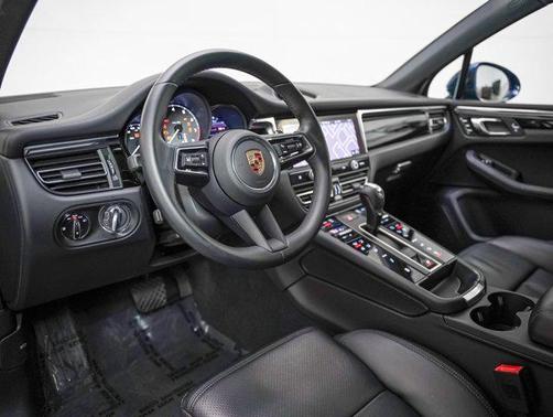 2024 Porsche Macan S