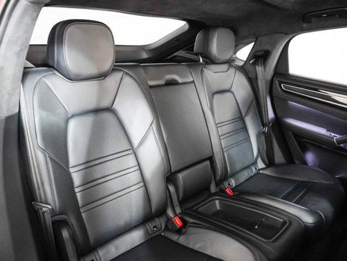 2021 Porsche Cayenne Cayenne Turbo S E-Hybrid