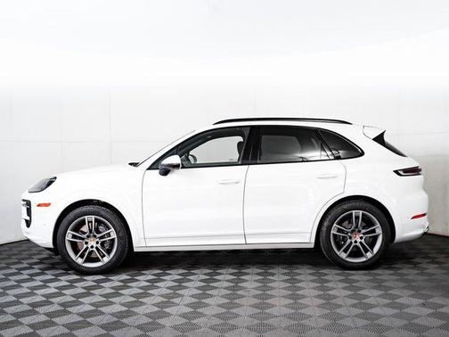 2025 Porsche Cayenne Cayenne