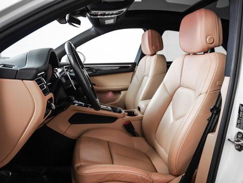 2023 Porsche Macan S