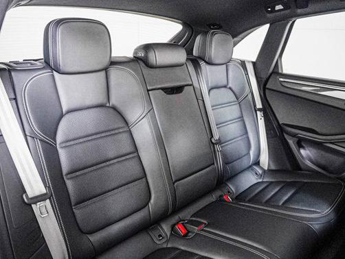 2025 Porsche Macan S