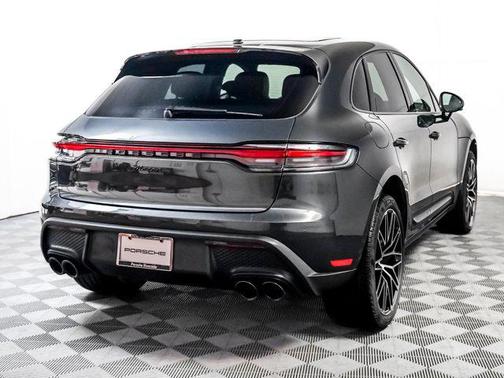 2025 Porsche Macan AWD