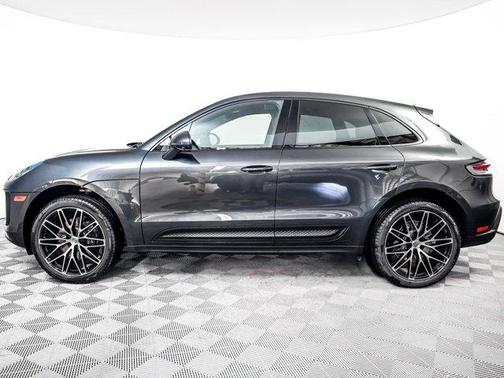 2025 Porsche Macan AWD