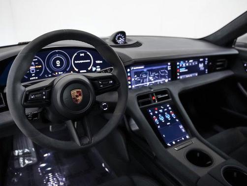 2022 Porsche Taycan GTS