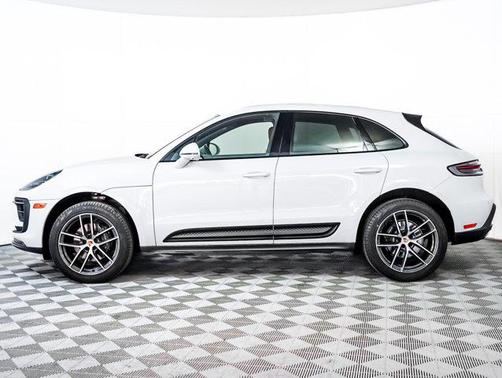 2024 Porsche Macan AWD