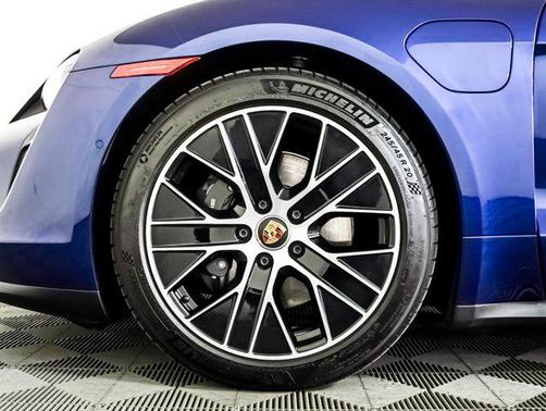 2024 Porsche Taycan RWD