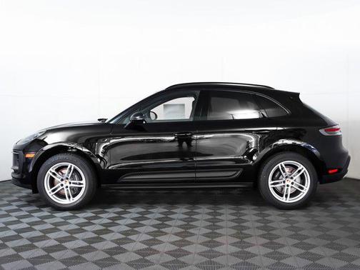 2026 Porsche Macan AWD