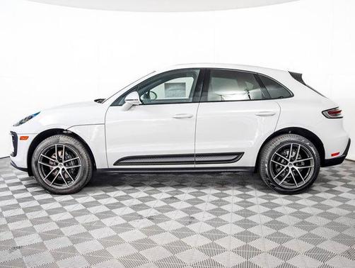 2026 Porsche Macan AWD