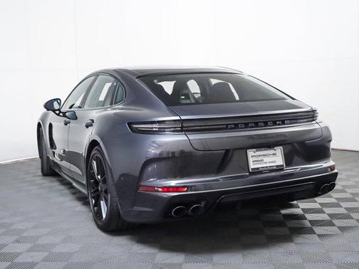 2025 Porsche Panamera GTS