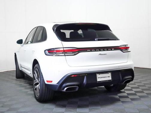 2026 Porsche Macan AWD