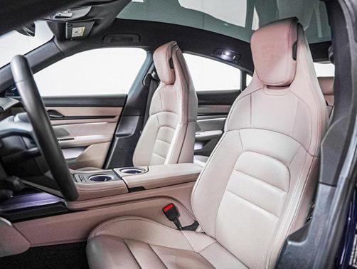 2022 Porsche Taycan RWD