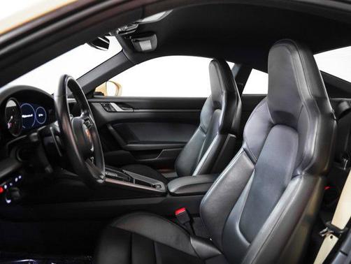 2020 Porsche 911 Carrera S