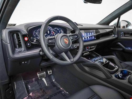 2026 Porsche Cayenne GTS