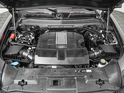 2023 Land Rover Defender 110 V8