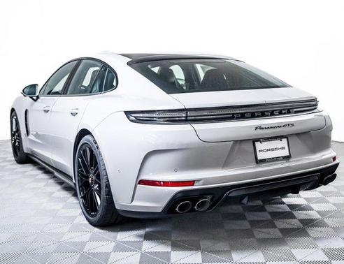 2026 Porsche Panamera GTS
