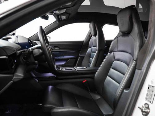 2020 Porsche Taycan Turbo