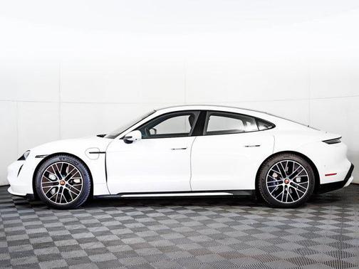 2020 Porsche Taycan Turbo