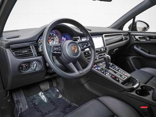 2022 Porsche Macan S