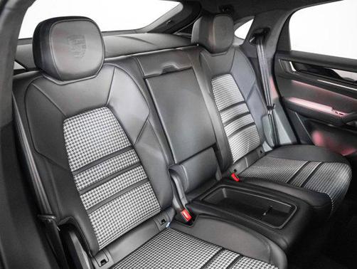 2026 Porsche Cayenne GTS