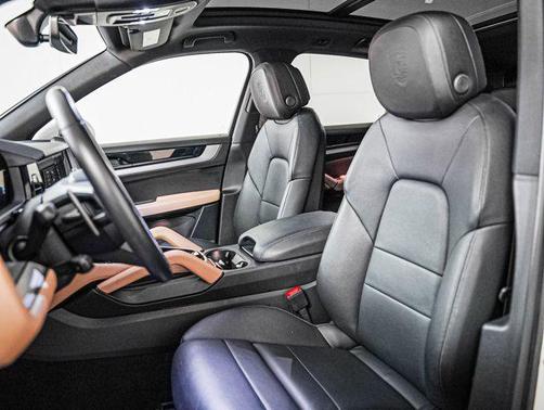 2024 Porsche Cayenne AWD