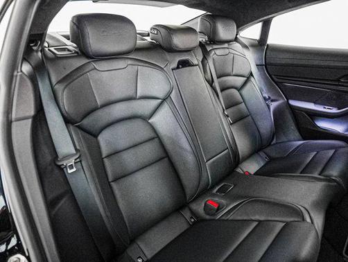 2021 Porsche Taycan Turbo