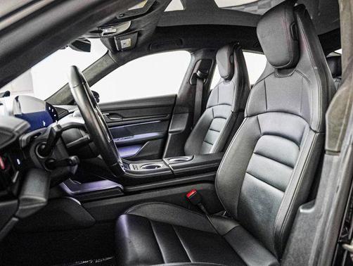 2021 Porsche Taycan Turbo