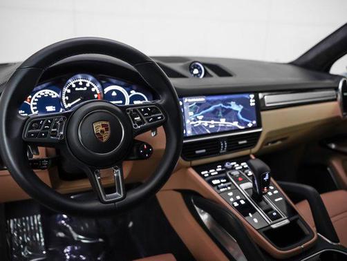 2022 Porsche Cayenne Cayenne Turbo S E-Hybrid