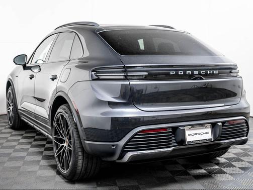 VOLCANO GREY 2025 Porsche Macan Macan Electric