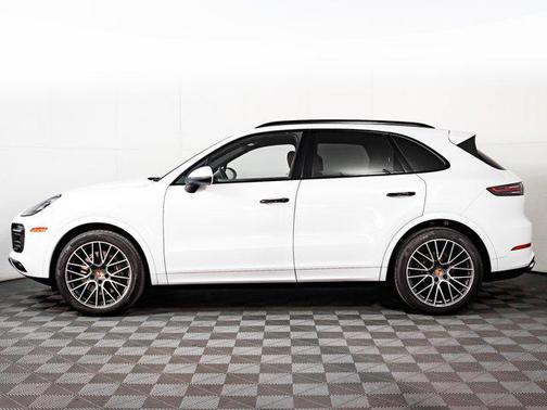 2022 Porsche Cayenne