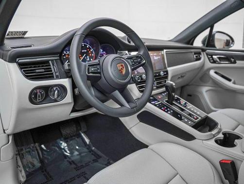 2026 Porsche Macan GTS