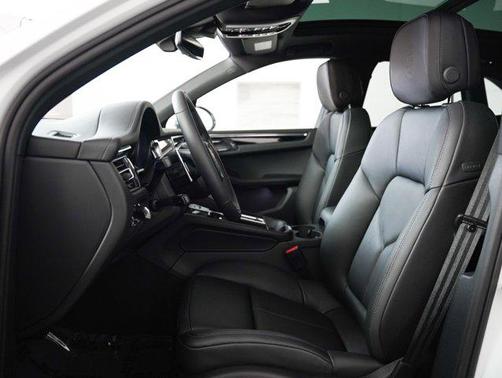 2026 Porsche Macan T