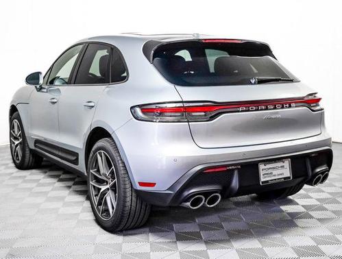 2025 Porsche Macan AWD