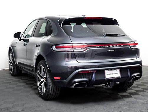 2026 Porsche Macan AWD