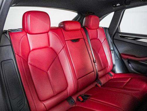 2025 Porsche Macan AWD