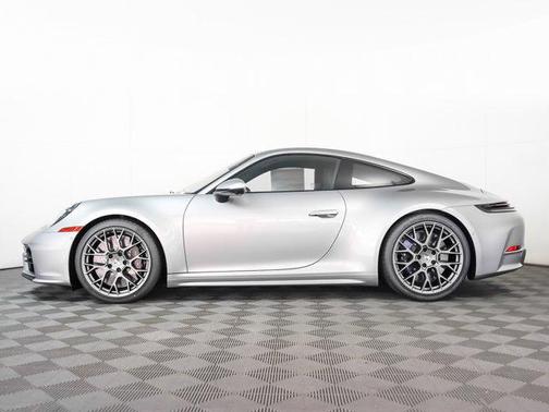 2025 Porsche 911 Carrera S