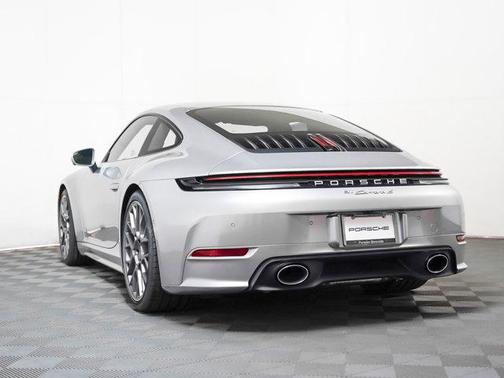2025 Porsche 911 Carrera S