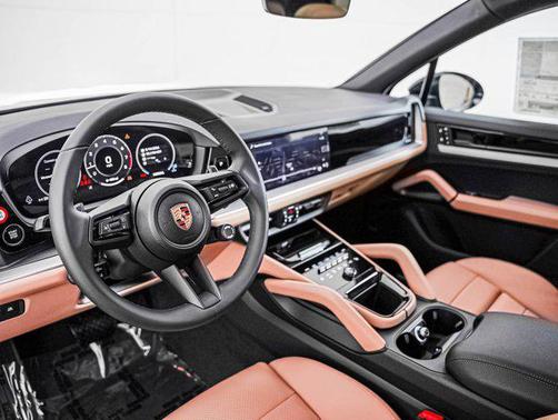 CHROMITE BLACK 2026 Porsche Cayenne Cayenne
