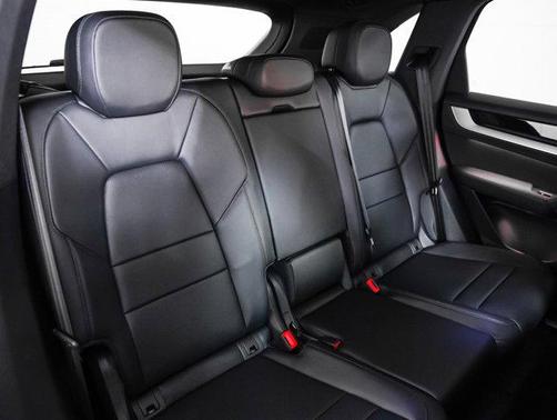 2025 Porsche Cayenne AWD