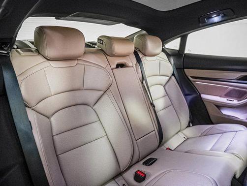 2022 Porsche Taycan RWD