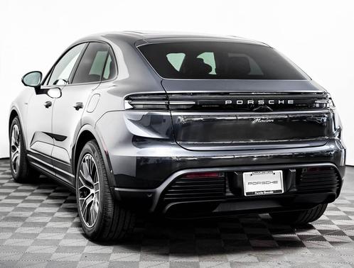 VOLCANO GREY 2025 Porsche Macan Macan Electric