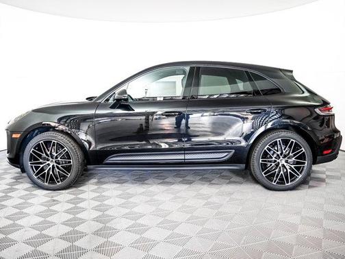 2026 Porsche Macan AWD
