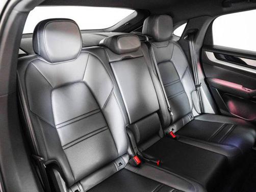 2024 Porsche Cayenne S