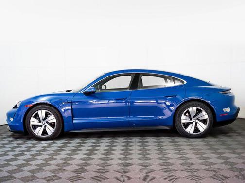 2022 Porsche Taycan RWD